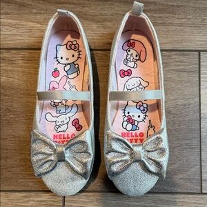H&M Hello Kitty & Friends Sanrio Silver Dress Shoes girls 12.5